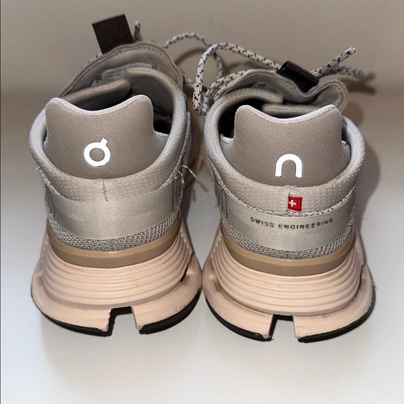 On Running Cloudnova sneakers - Picture 2 of 7